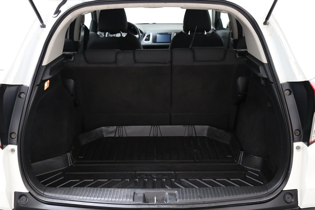 Honda HR-V 1,5 i-VTEC 131hk Elegance Aut Navi 2019