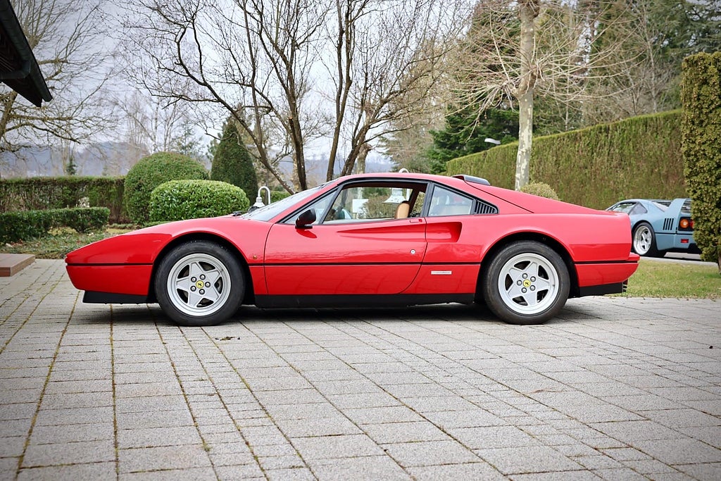Ferrari 328 GTB