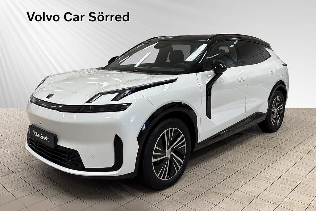 Lynk & Co 08 Core PHEV