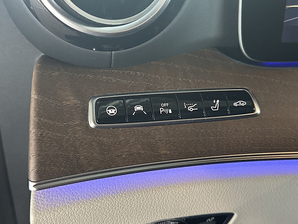 Mercedes-Benz E 63 S T 4MATIC+ AMG 612HK SVENSKSÅLD PANORAMA DRAGKROK 2018, bild 19