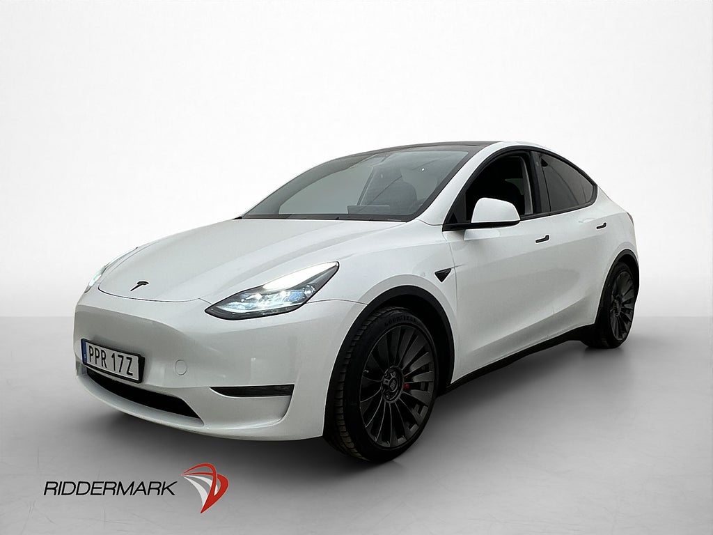 Tesla Model Y Performance AWD Dragkrok Autopilot Svensksåld