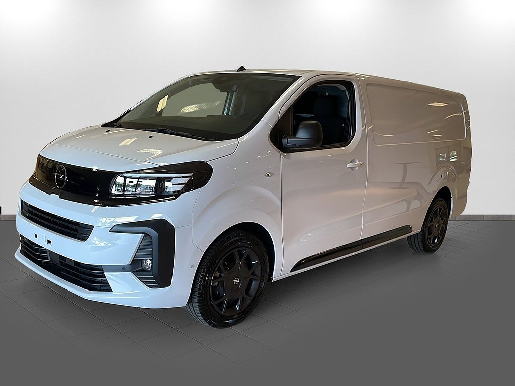 Opel Vivaro 2.0 diesel, 145 hk (dragkrok och Webasto)