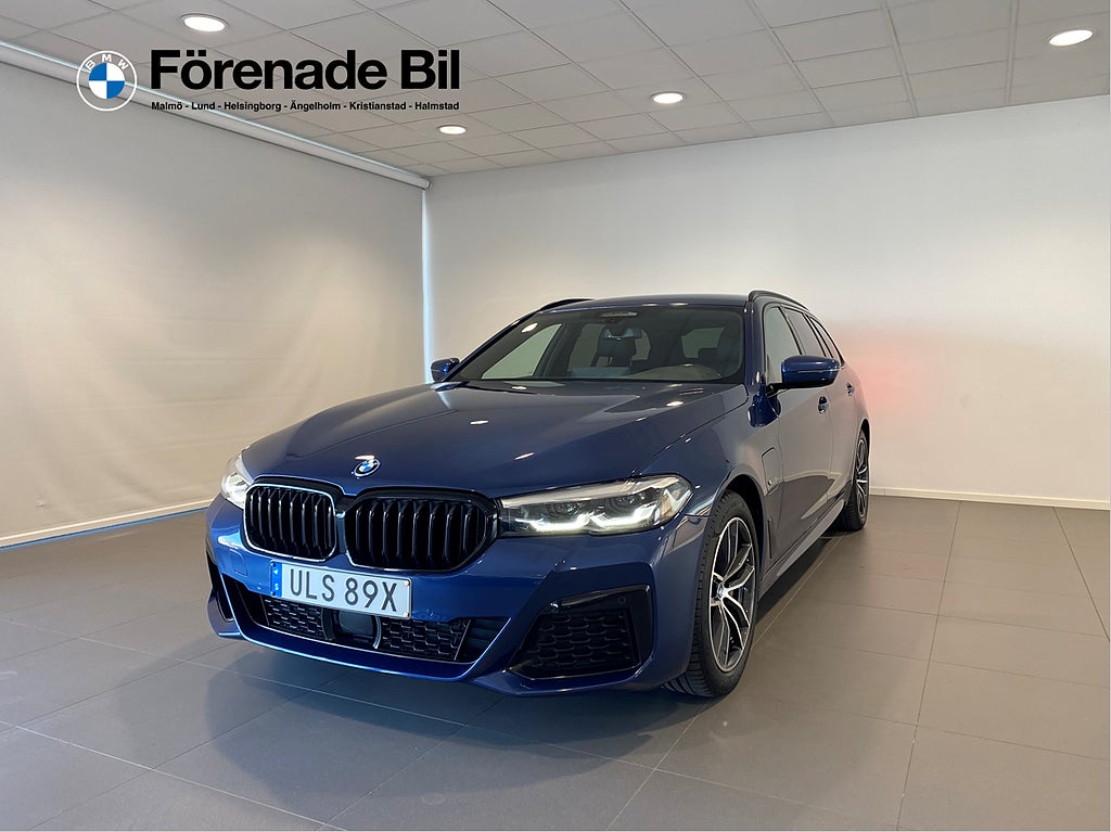 BMW 530e xDrive Touring M-Sport Adapt* Fart Drag Rattvärme 