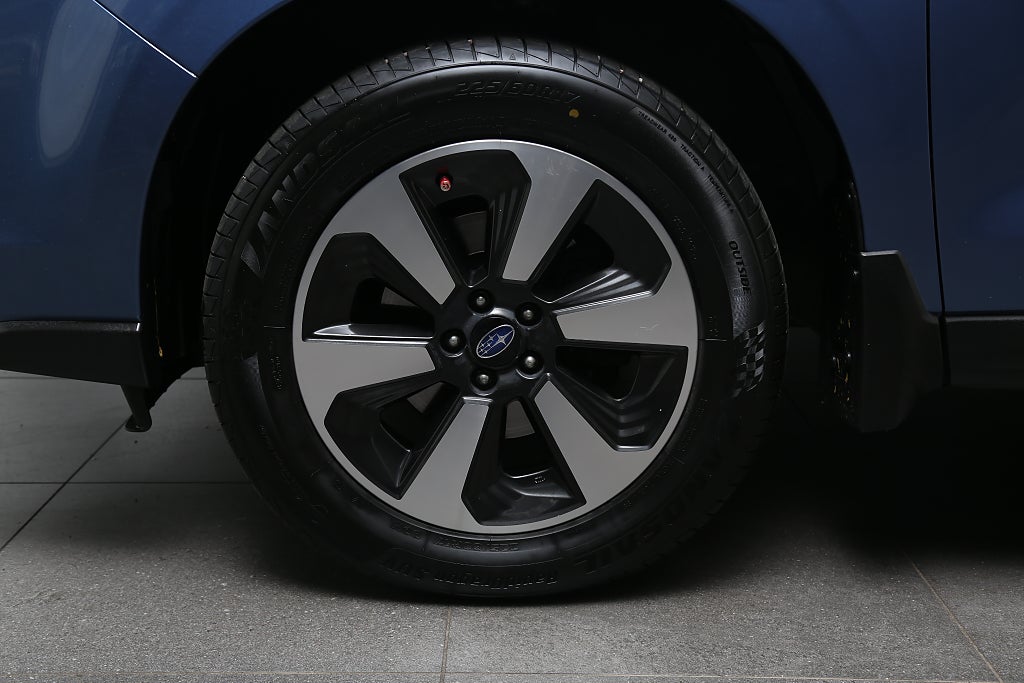 Subaru Forester 2,0i 150hk XL AWD Aut Extraljus Motorv Drag 2019