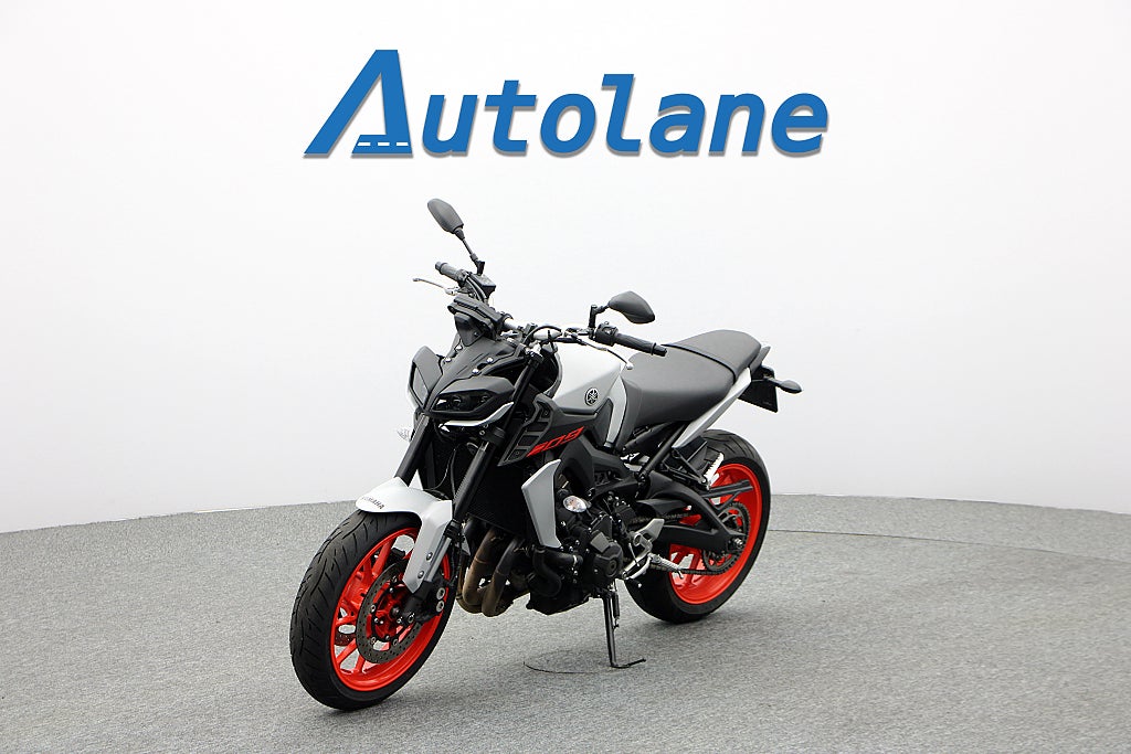 Yamaha MT-09 *Leovince Nyservad
