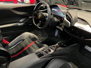 Sportkupé Ferrari SF90 Stradale 13 av 24