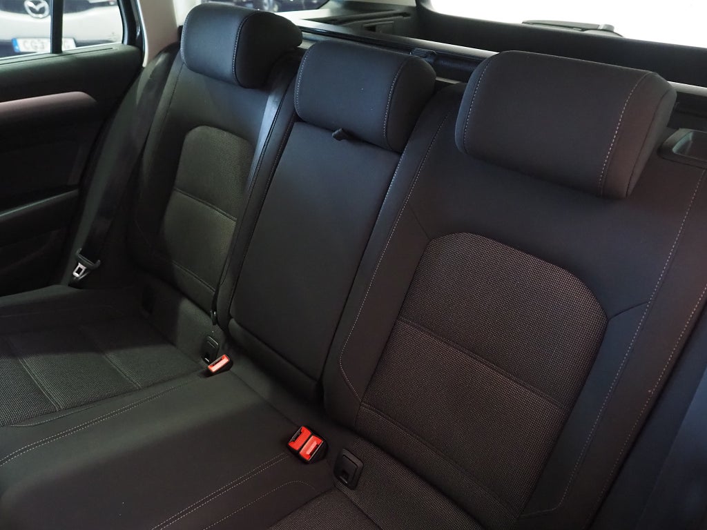 Volkswagen Passat SC TSI 150hk DSG |Cockpit|Drag|Backkamera| 2018