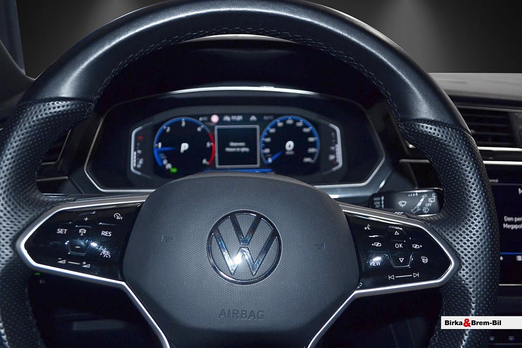 Volkswagen Tiguan 2.0 TDI 4Motion R-Line Drag+Värmare 200hk
