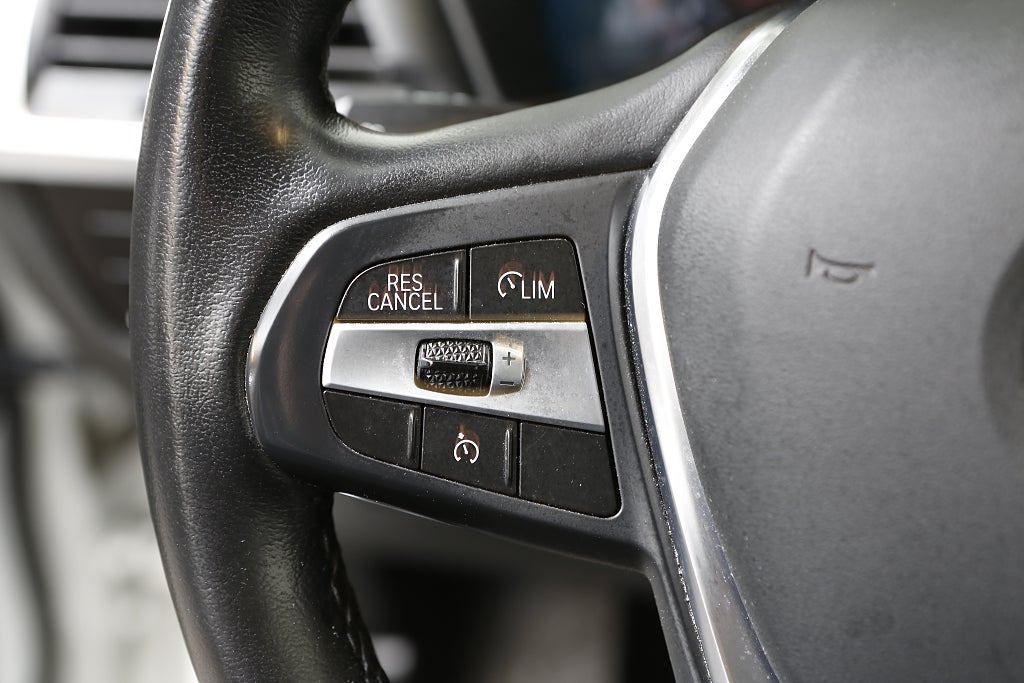 BMW X3 xDrive20d 190hk xLine Aut Navi Värmare Dragkrok