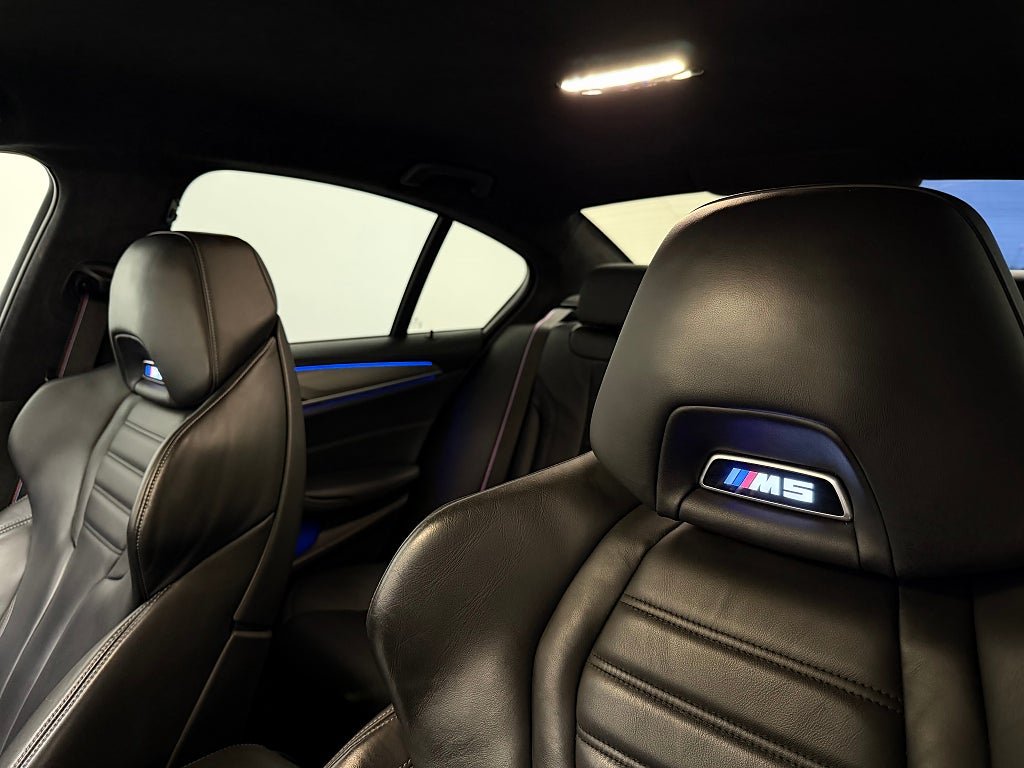 BMW M5 2019 - miniatyr 10