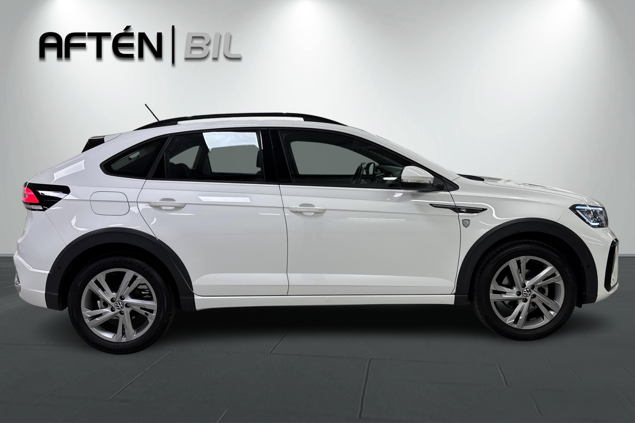 Volkswagen Taigo 1.0 TSI R-Line Pano 2023, bild 6/10