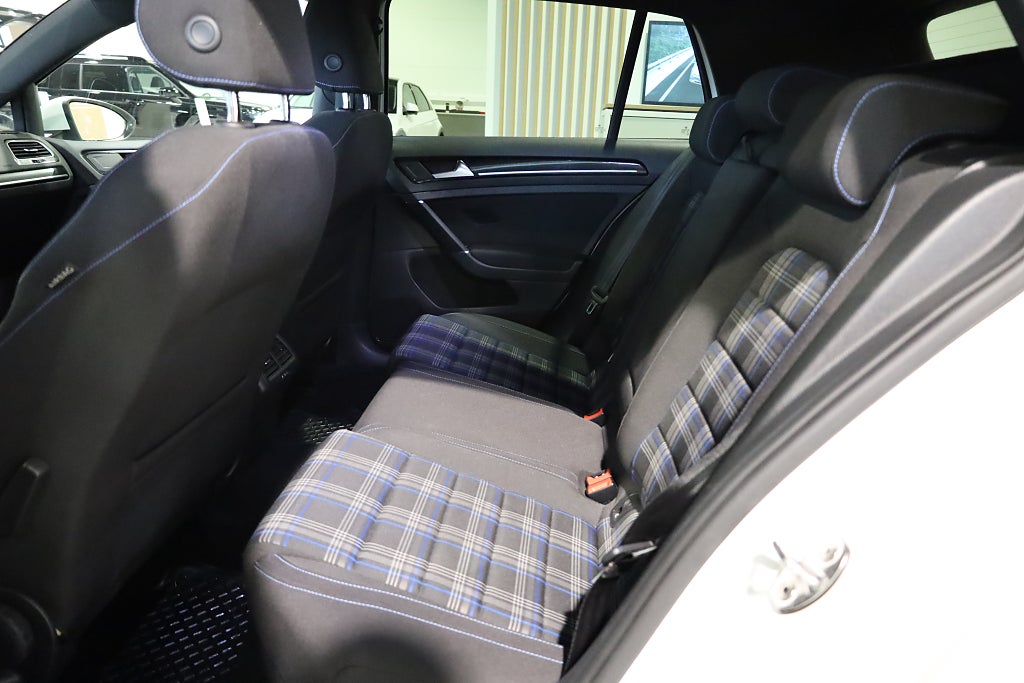 Volkswagen Golf GTE 1,4 TSI Plug-In-Hybrid PDC Blåtand 2017