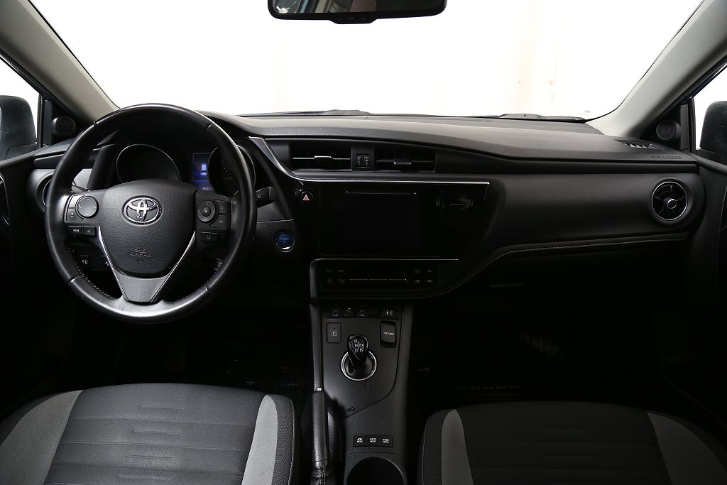 Toyota Auris Touring Sports Hybrid e-CVT Active Plus Motorvärmare 2016