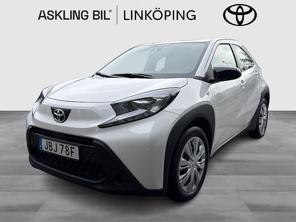 Toyota Aygo X 1.0 VVT-i Play Manuell, Kamera, Moms