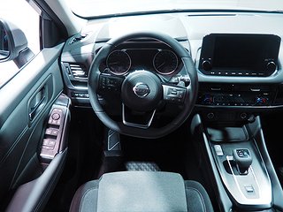 SUV Nissan Qashqai 13 av 23