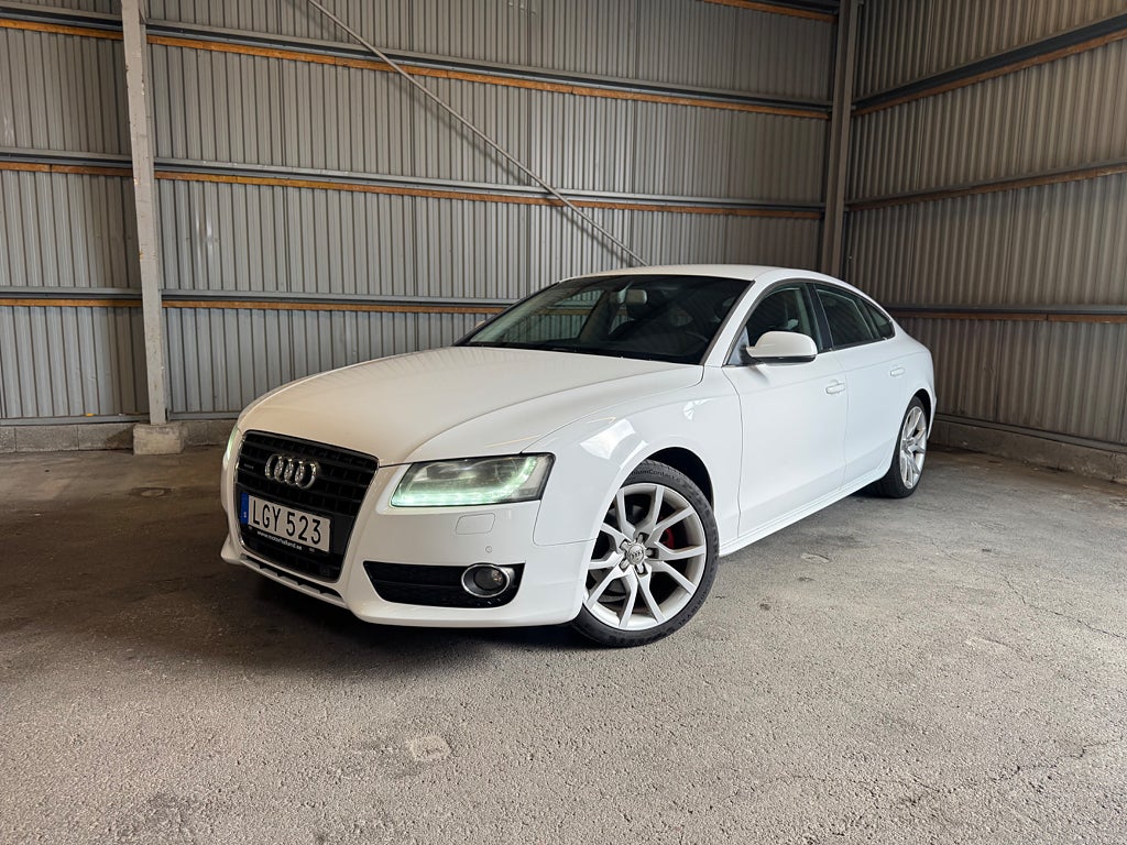 Audi A5 Sportback 2.0 TDI DPF quattro Comfort Dragkrok Sensorer