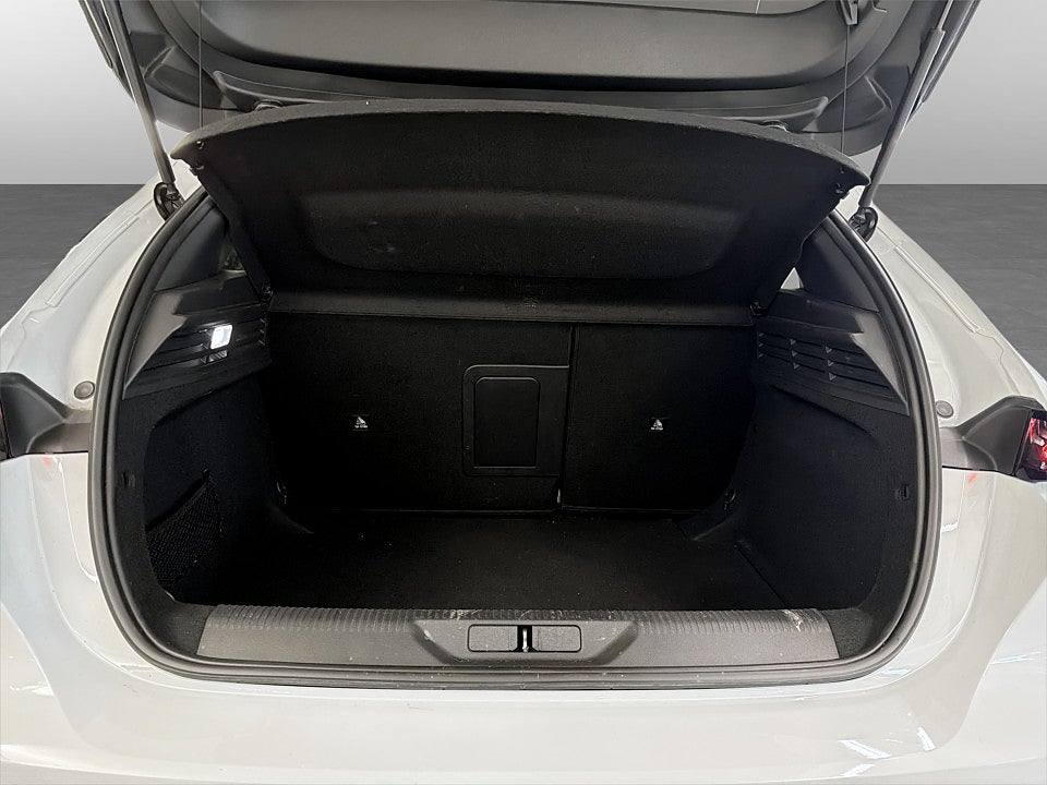 Bild på Peugeot 308 5D GT 1.2 PT 130hk Aut B-KAMERA CARPLAY