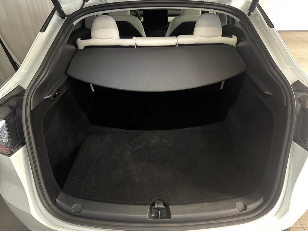 Tesla Model Y Performance 534 hk Adaptiv Farth 21" Panorama Helskinn bild 12