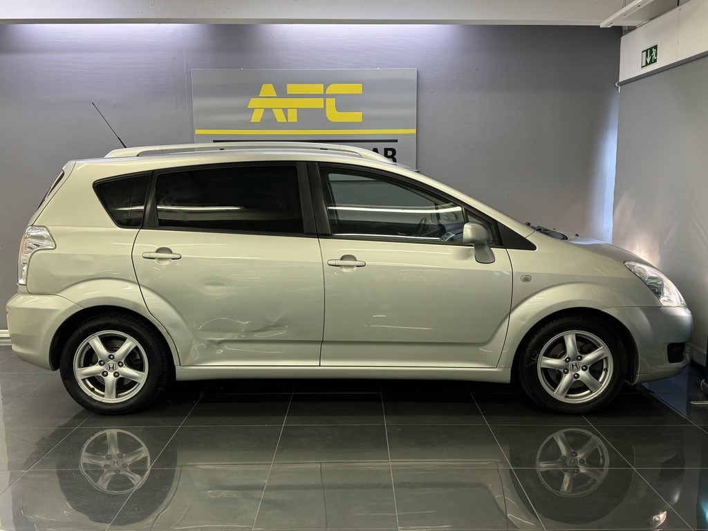 Toyota Corolla Verso 2.2 D-4D 2008, kuva 6/10