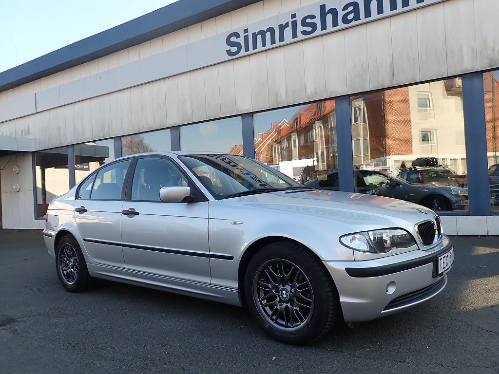 BMW 318I Sedan Euro 3 Låga mil