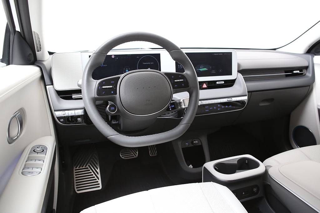 Hyundai IONIQ 5 77.4 kWh AWD Advanced | Komfortpaket Plus