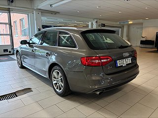 Audi A4 1.8 TFSI S Line/P-sens/Låg skatt/Kamkedja/Alcantara