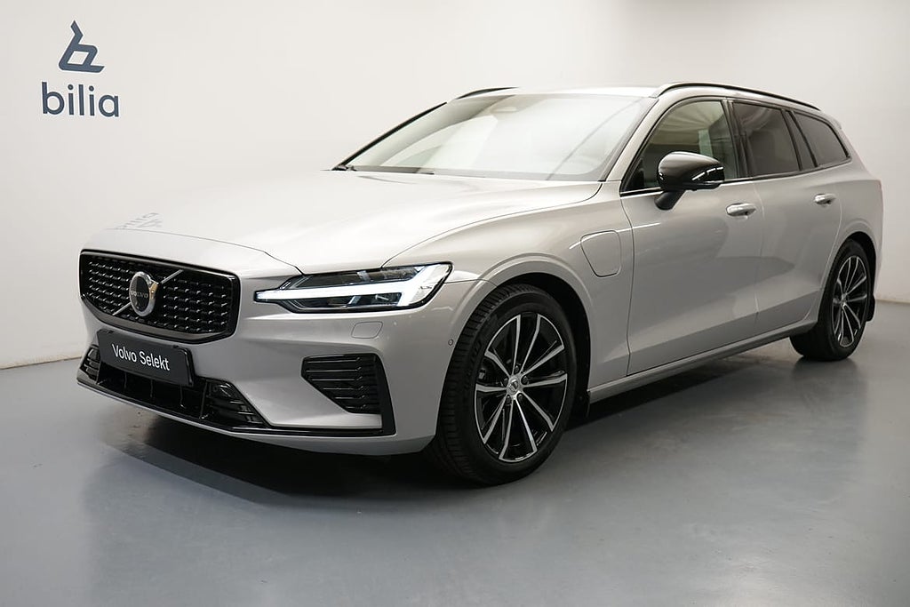 Volvo V60 T6 Plus Dark Nordic Edition, HarmanKardon Premi...