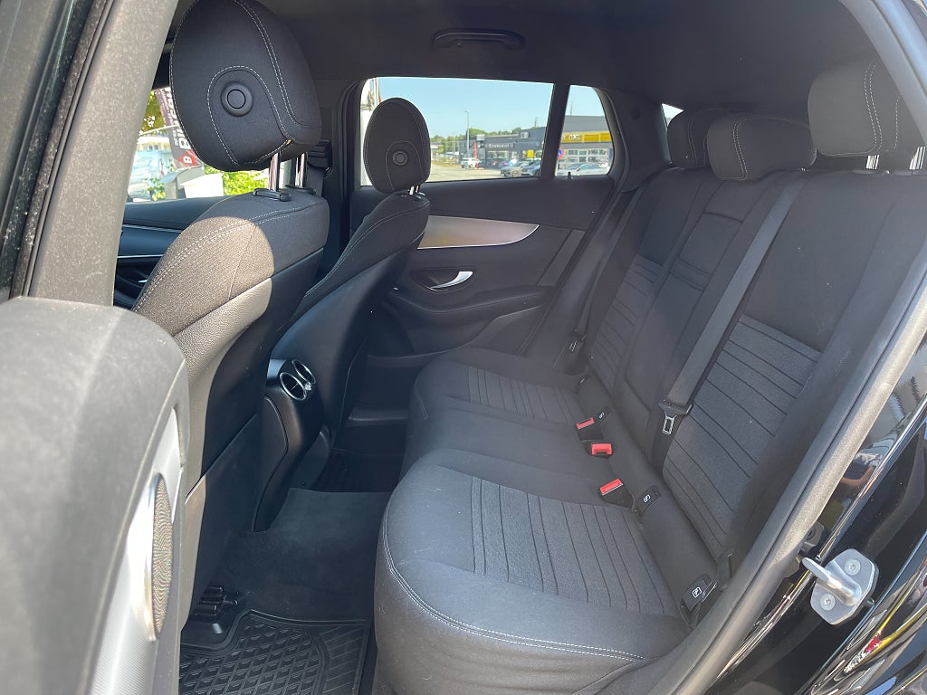 Mercedes-Benz EQC 400 4MATIC 408 hk