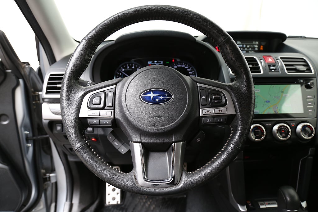 Subaru Forester 2,0i 150hk XE AWD Aut Skinn Extraljus Dragkrok 2019