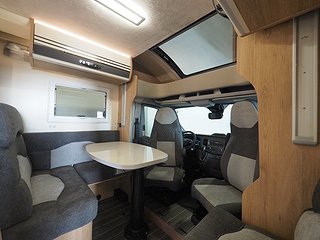Husbil-halvintegrerad Ci Elliot 84 XT 6 av 21