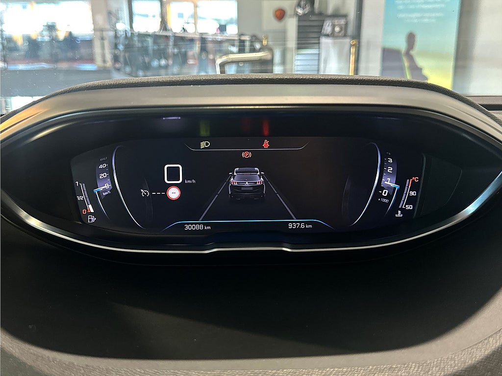Bild på Peugeot 3008 Active 1.2 PT 130hk - B-KAMERA, CARPLAY