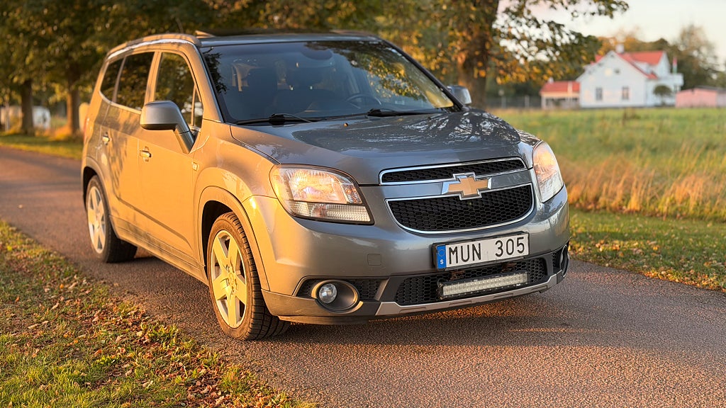 Chevrolet Orlando TD VCDi Hydra-Matic, 7-sits Svensksåld, Backkamera, GPS