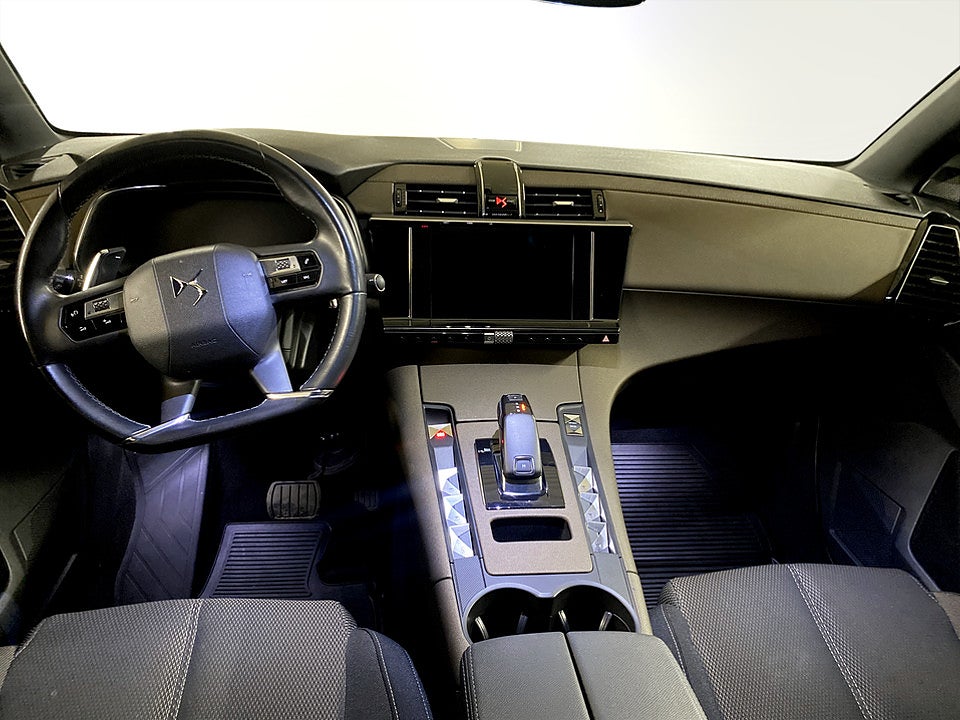 Bild på DS 7 Crossback Préstige 1.6 THP 181hk Aut B-KAMERA DRAG