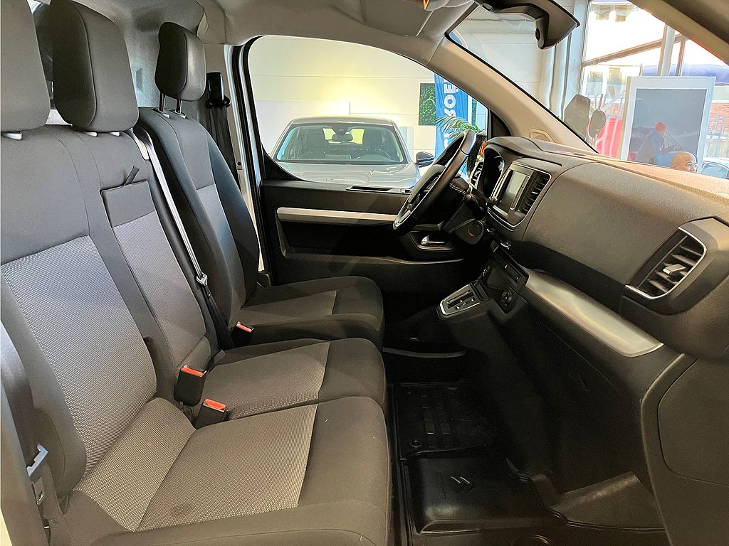 Bild på Citroën e-Jumpy Business Premium Electric 136hk L2 - DEMO