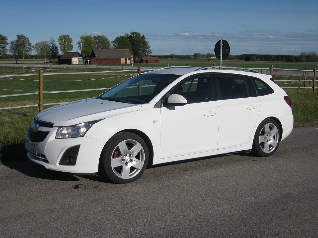 Chevrolet Cruze Kombi 1.7 TD VCDi Euro 5 nyserv
