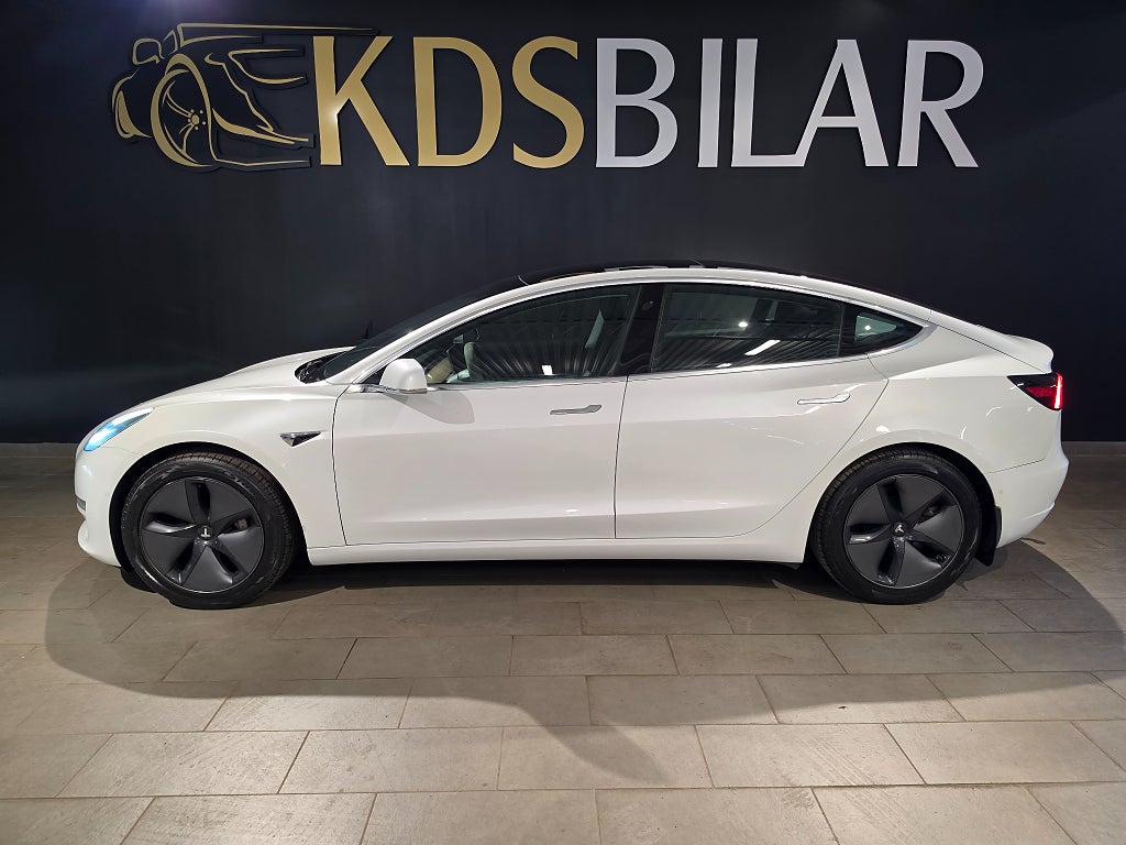 Tesla Model 3 Standard Range Plus Euro 6 306hk | Panorama | Drag