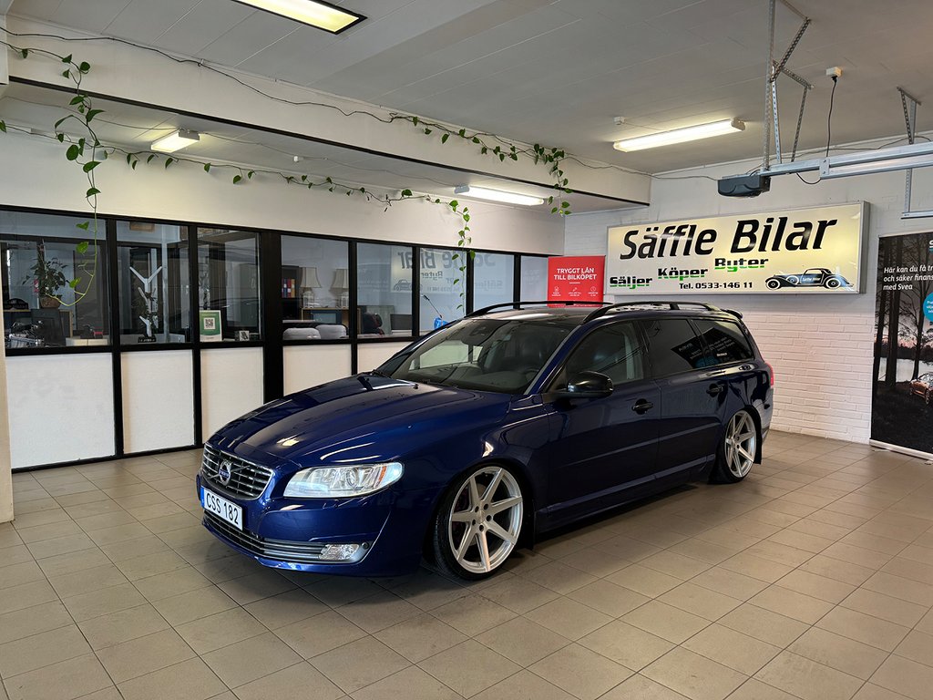 Volvo V70 D4 AWD Dynamic Edition,Luftfjädring,Ljud,Fälgar!