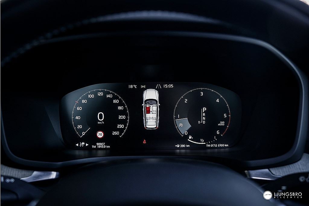 Volvo V60 D4 Inscription 190hk / Brun Läder / Pano / B-Kamera