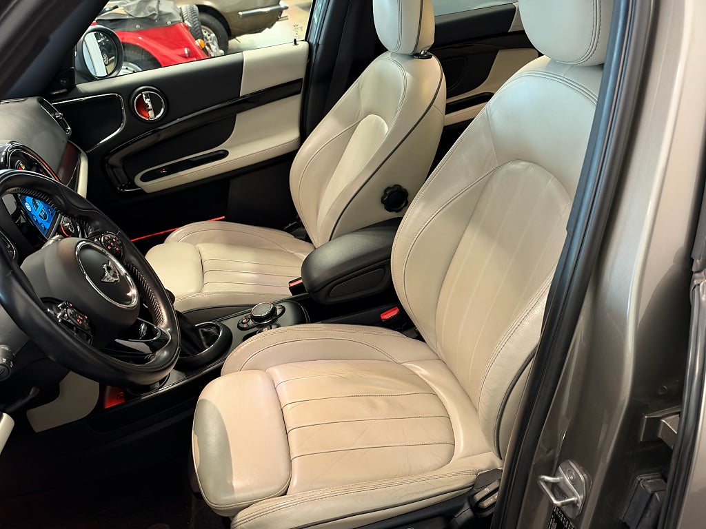 MINI Countryman 2018 - miniatyr 10