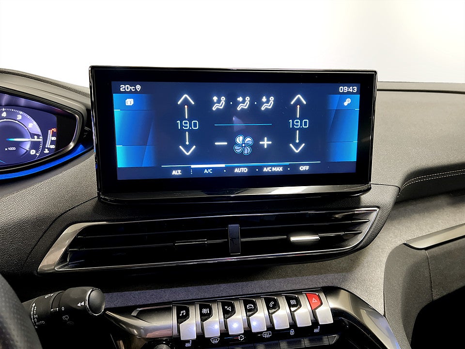 Bild på Peugeot 5008 GT 1.2 PT 130hk Aut 7-SITS B-KAMERA CARPLAY
