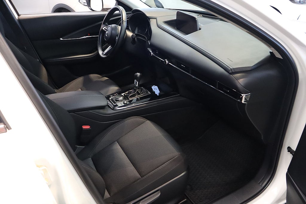 Bild på Mazda CX-30 Sky 2.0 SKYACTIV-X M 150hk - B-KAMERA, CARPLAY