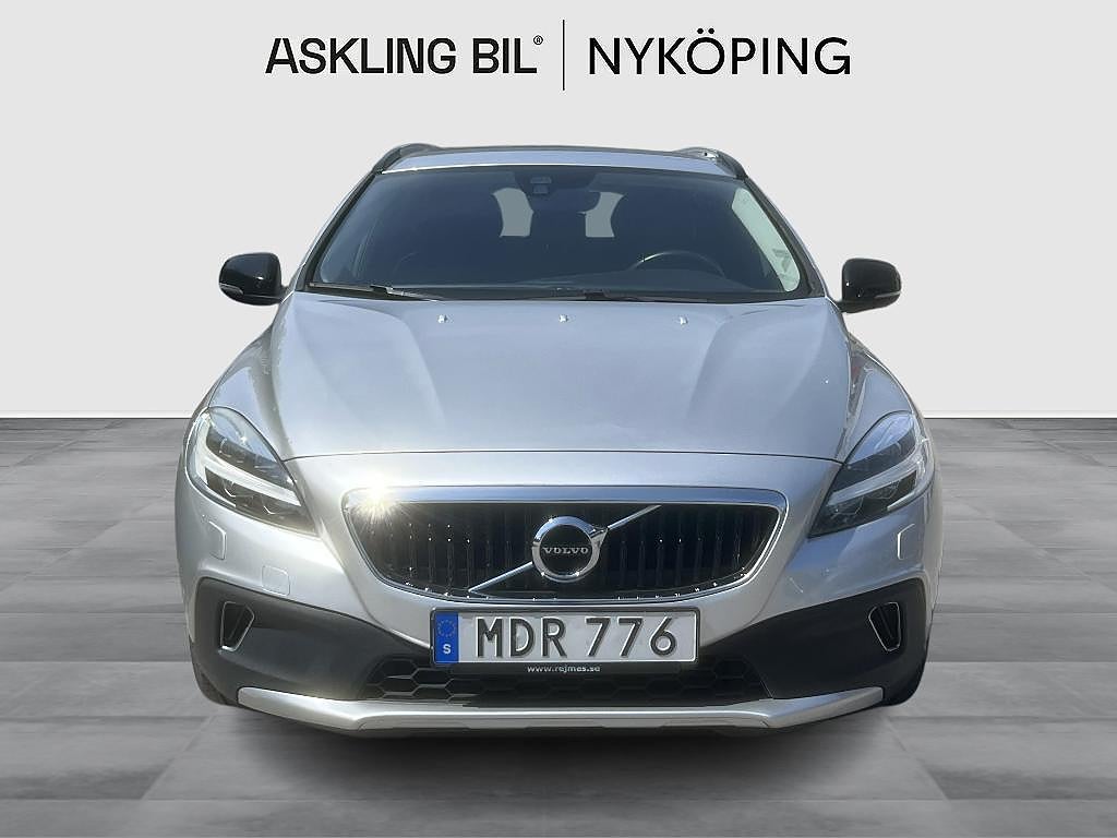 Volvo V40 Cross Country 2018 - miniatyr 5