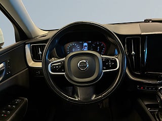 Volvo XC60 D4 AWD Inscription Kamera/Drag/SoV-Däck/Navi/Rattvärme – bild 9