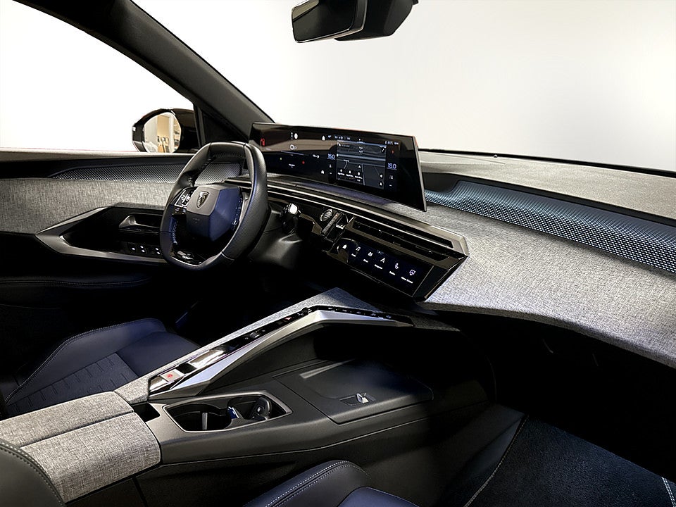 Bild på Peugeot 5008 GT Hybrid 145hk Aut 7-SITS BACKAMERA CARPLAY