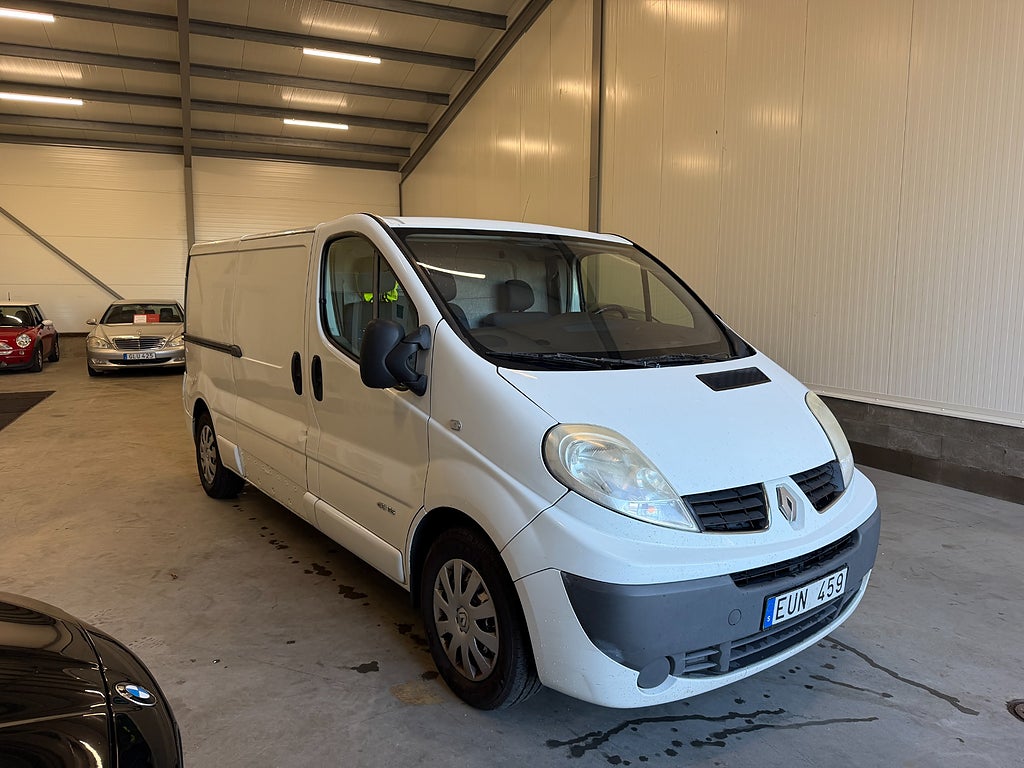 Renault Trafic Skåpbil 2.9t 2.0 dCi Manuell Euro 5