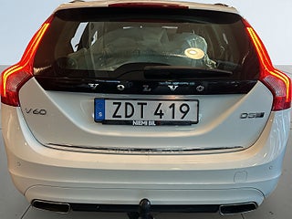Volvo V60 D5 Twin Engine AWD Momentum Drag/MoK/S&V/Psens/Rattvärm – bild 12