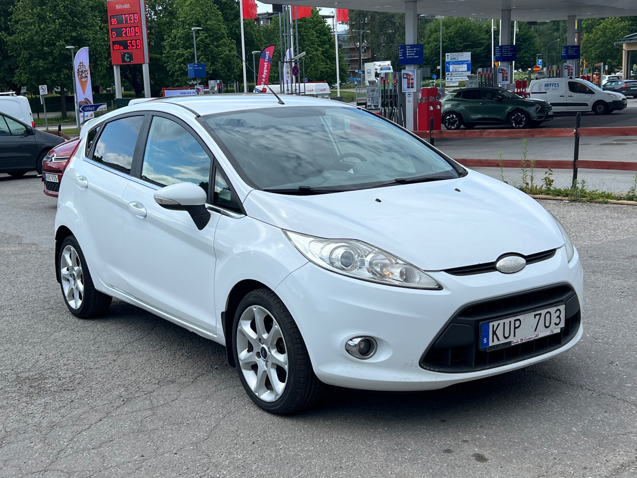 Ford Fiesta 2010, bild 3/49