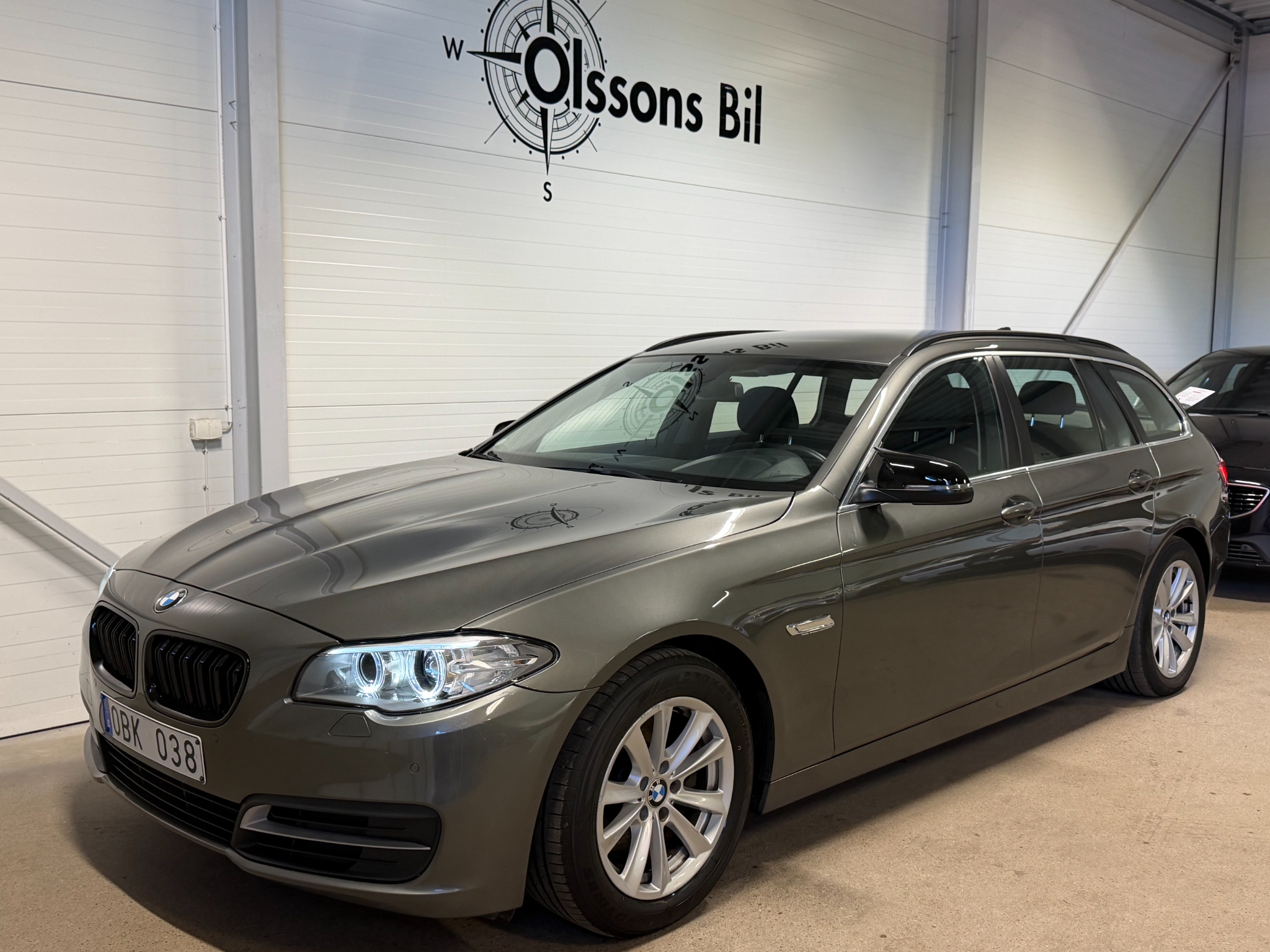 BMW 520 2014, bild 2/10