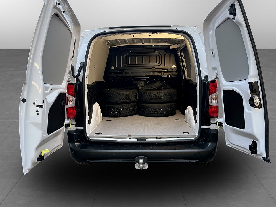 Bild på Opel Combo Cargo 1.5 BlueHDi 131hk Aut L1 KAMPANJRÄNTA 3,99%