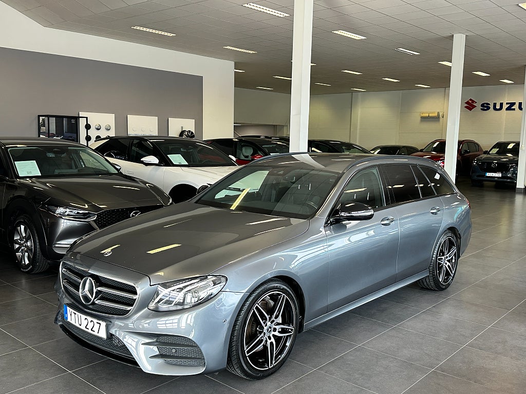 Mercedes-Benz E 220 d T AMG Line | Night | 19" AMG | Drag | Backkamera